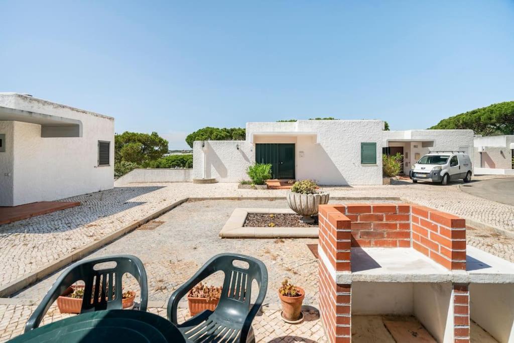 Sunny Villa With Golf Front View Vilamoura Exterior foto